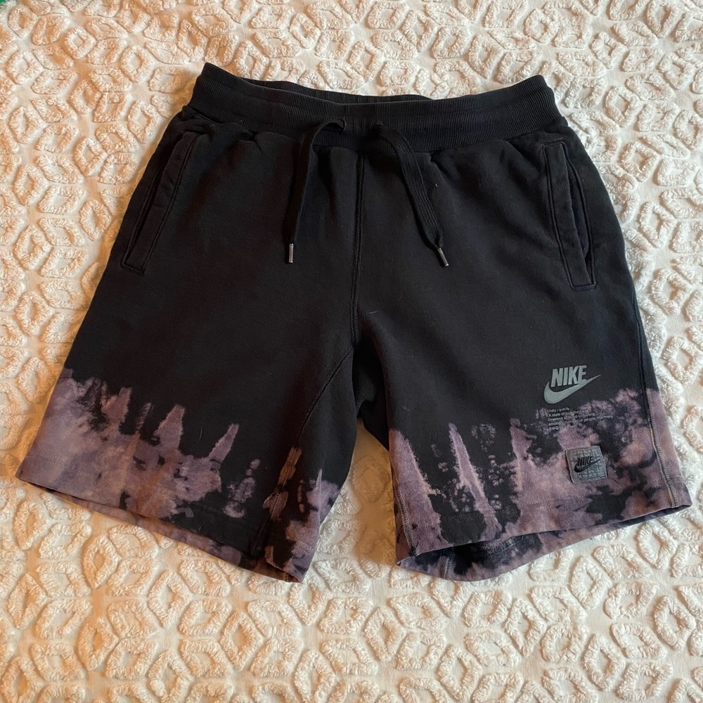 Nike Acid Wash Calf shorts